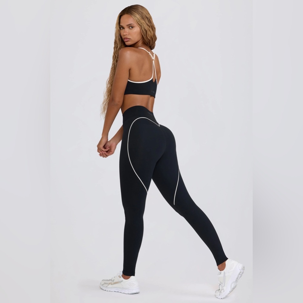 Bo + Tee Heart Butt Leggings Small Black White Sold Out Style